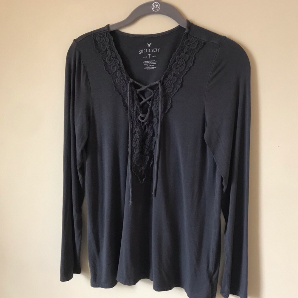 Super cute lace tied shirt